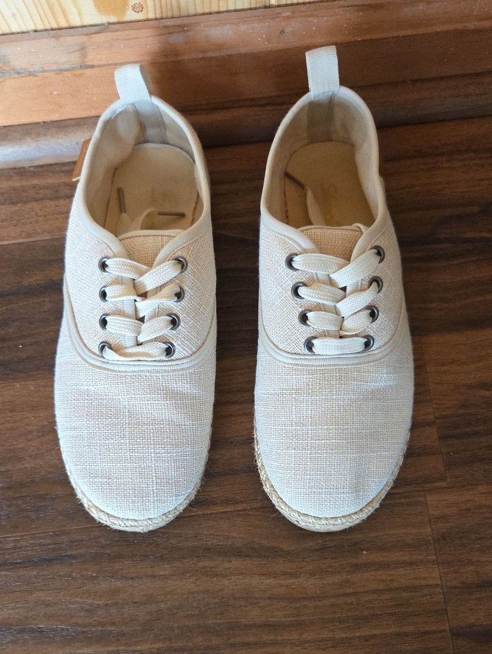 Women’s Cream Canvas Lace-Up Sneakers